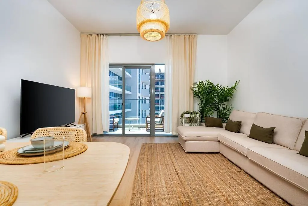 Large 2 Bedroom - Metro At 2 Min دبي 0*,  الإمارات العربية المتحدة