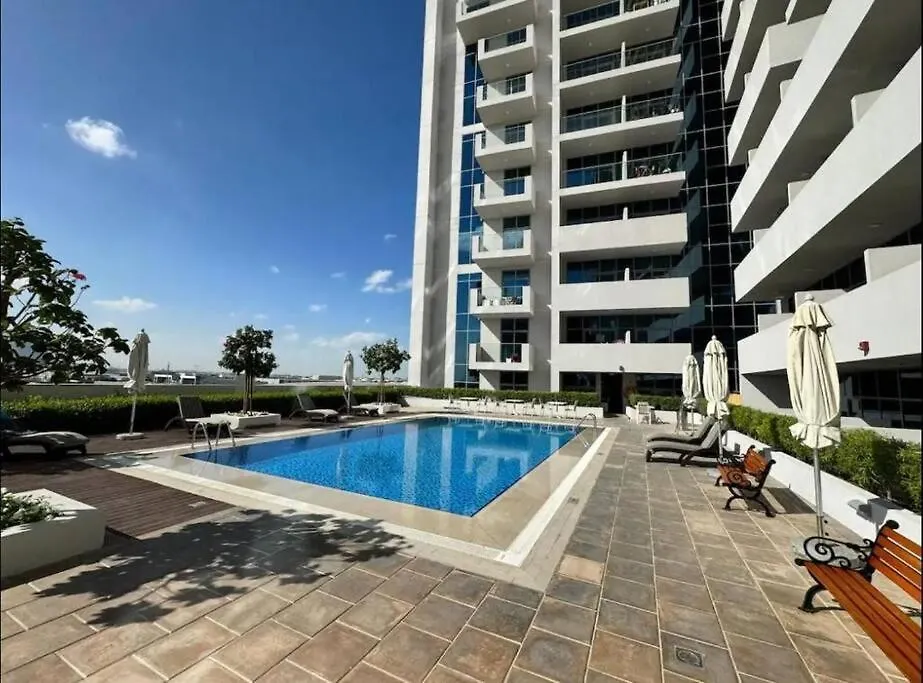 Large 2 Bedroom - Metro At 2 Min دبي شقة